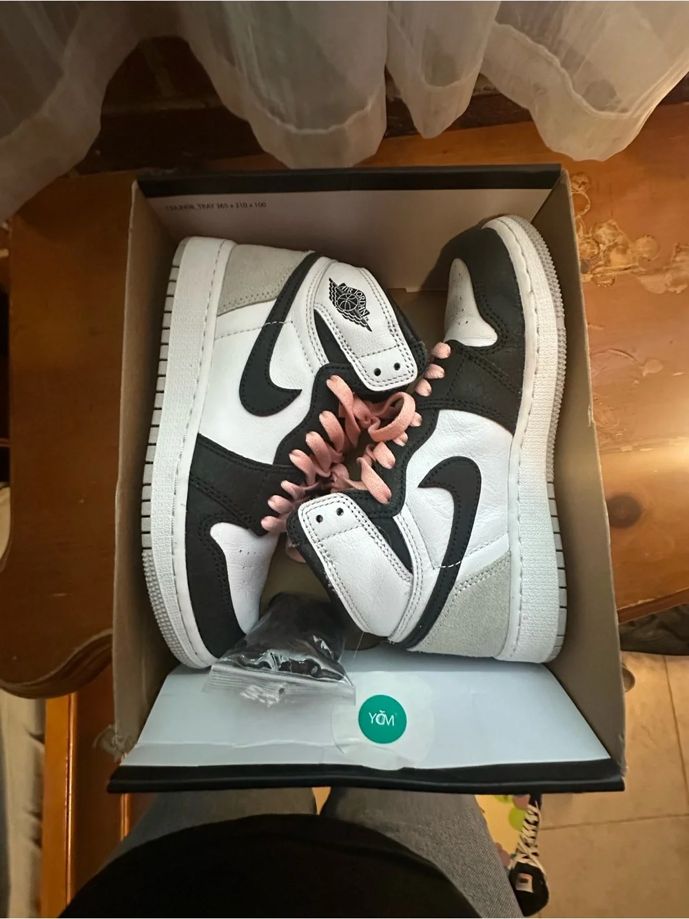 Nike Kids High-Top Sneakers in White, Black and Pink